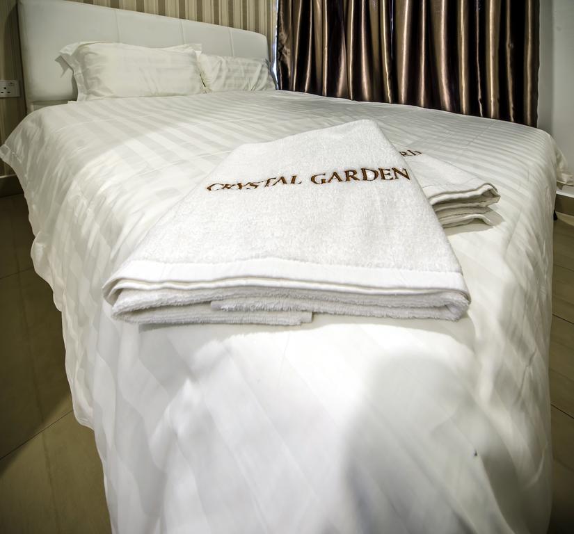 Crystal Garden Hotel - Сери Кембанган Екстериор снимка