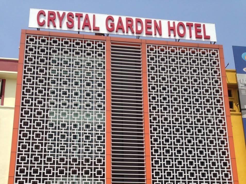 Crystal Garden Hotel - Сери Кембанган Екстериор снимка